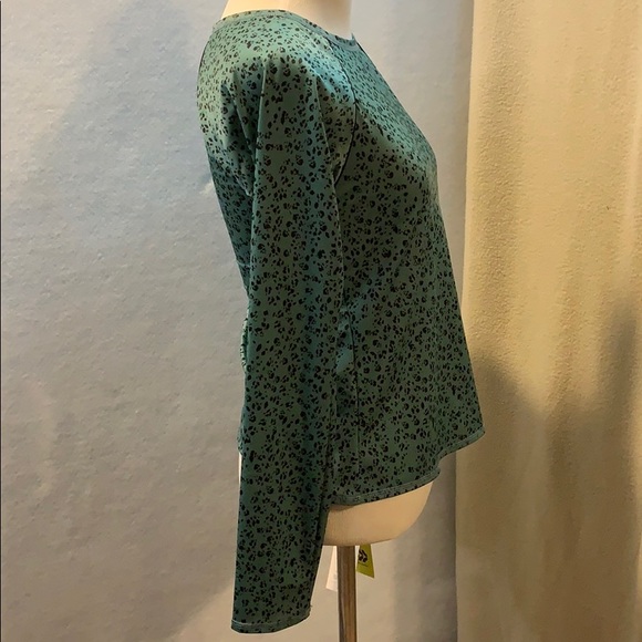 Animal Print Long-sleeve Rashguard - Picture 5 of 13